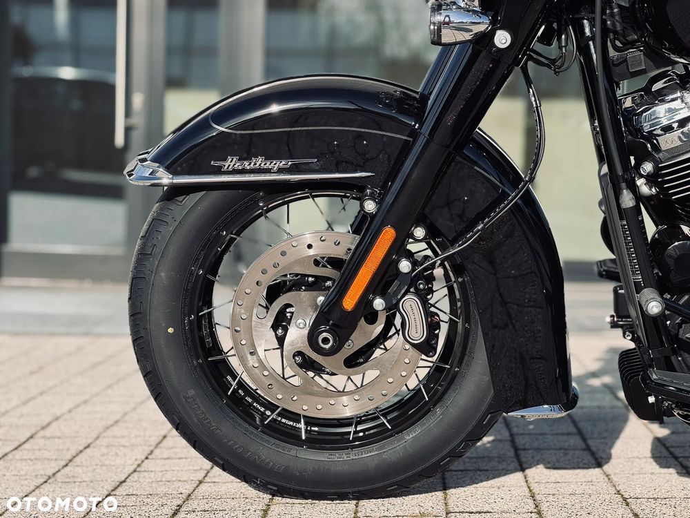 Harley-Davidson Softail Heritage Classic - 19