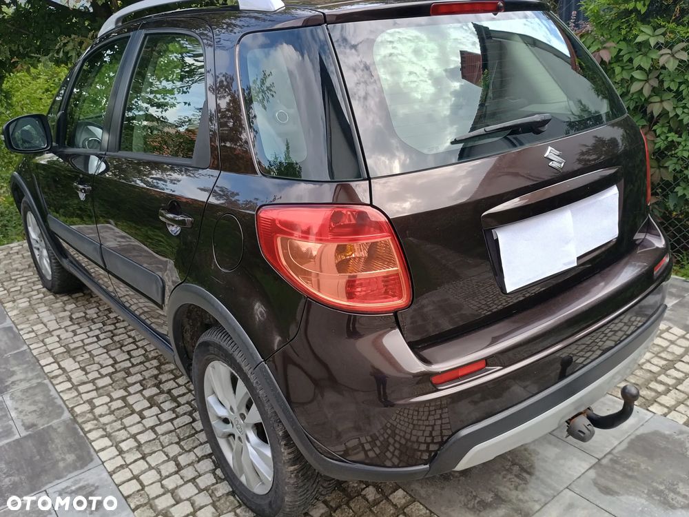 Suzuki SX4 2.0 DDiS Comfort 4WD - 2