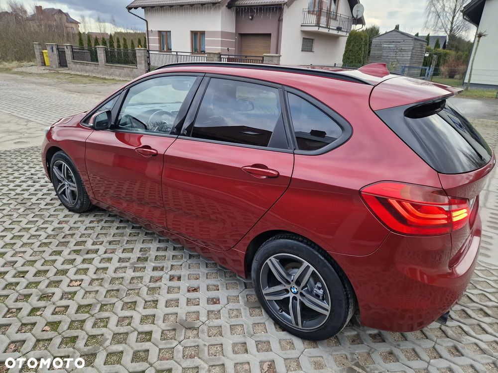 BMW Seria 2 218d Sport Line - 4