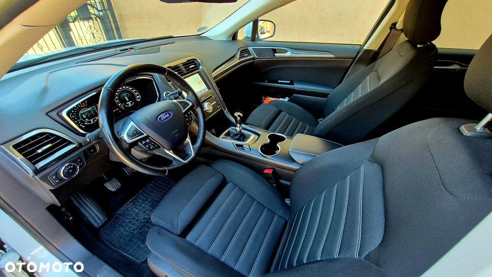Ford Mondeo 2.0 EcoBlue Titanium - 20