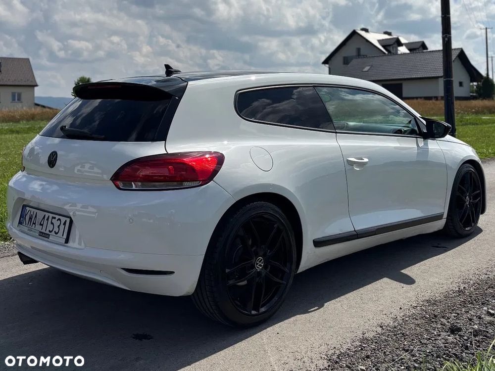 Volkswagen Scirocco 2.0 TDI DSG - 10