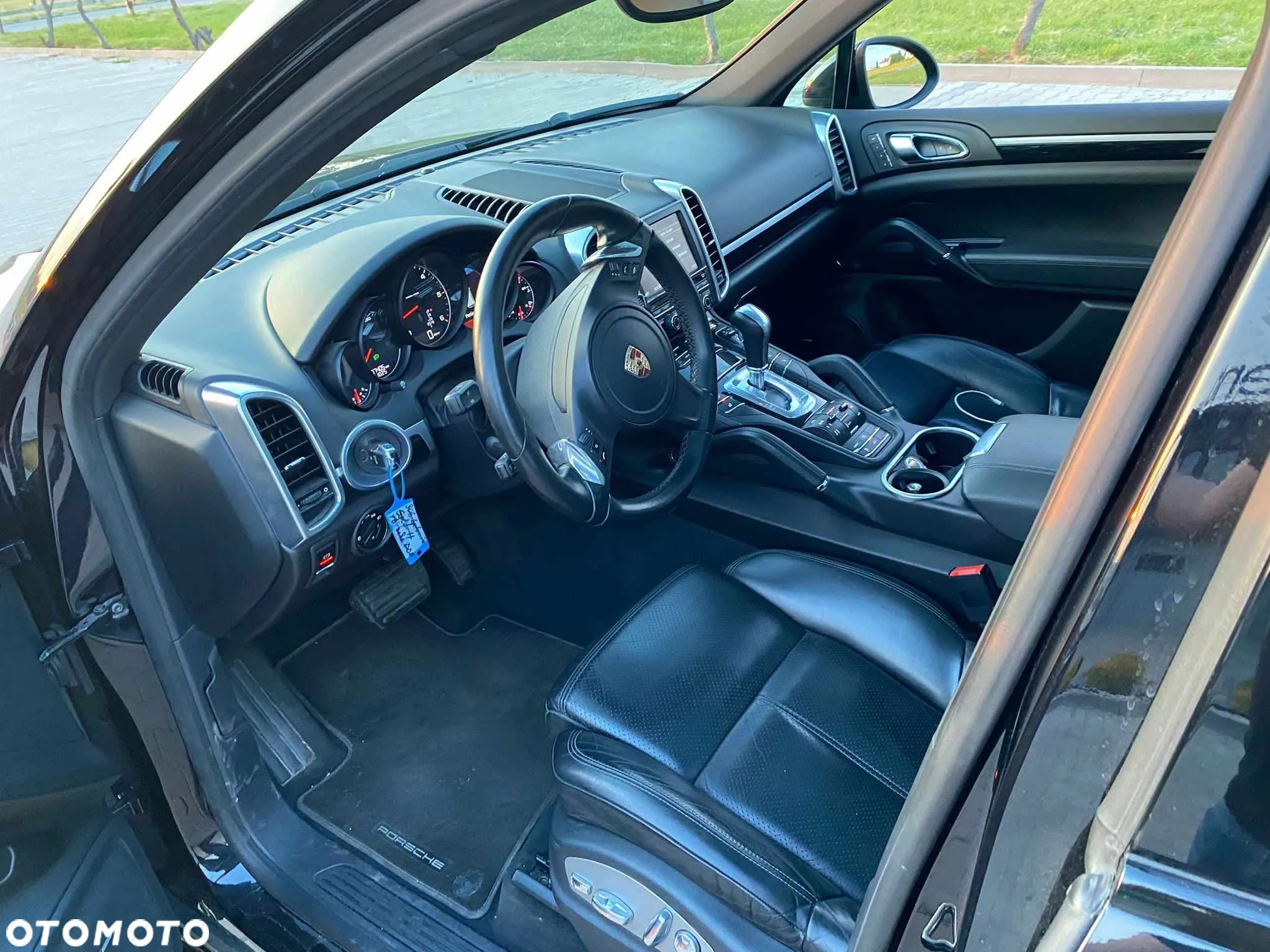 Porsche Cayenne Diesel Platinum Edition - 4