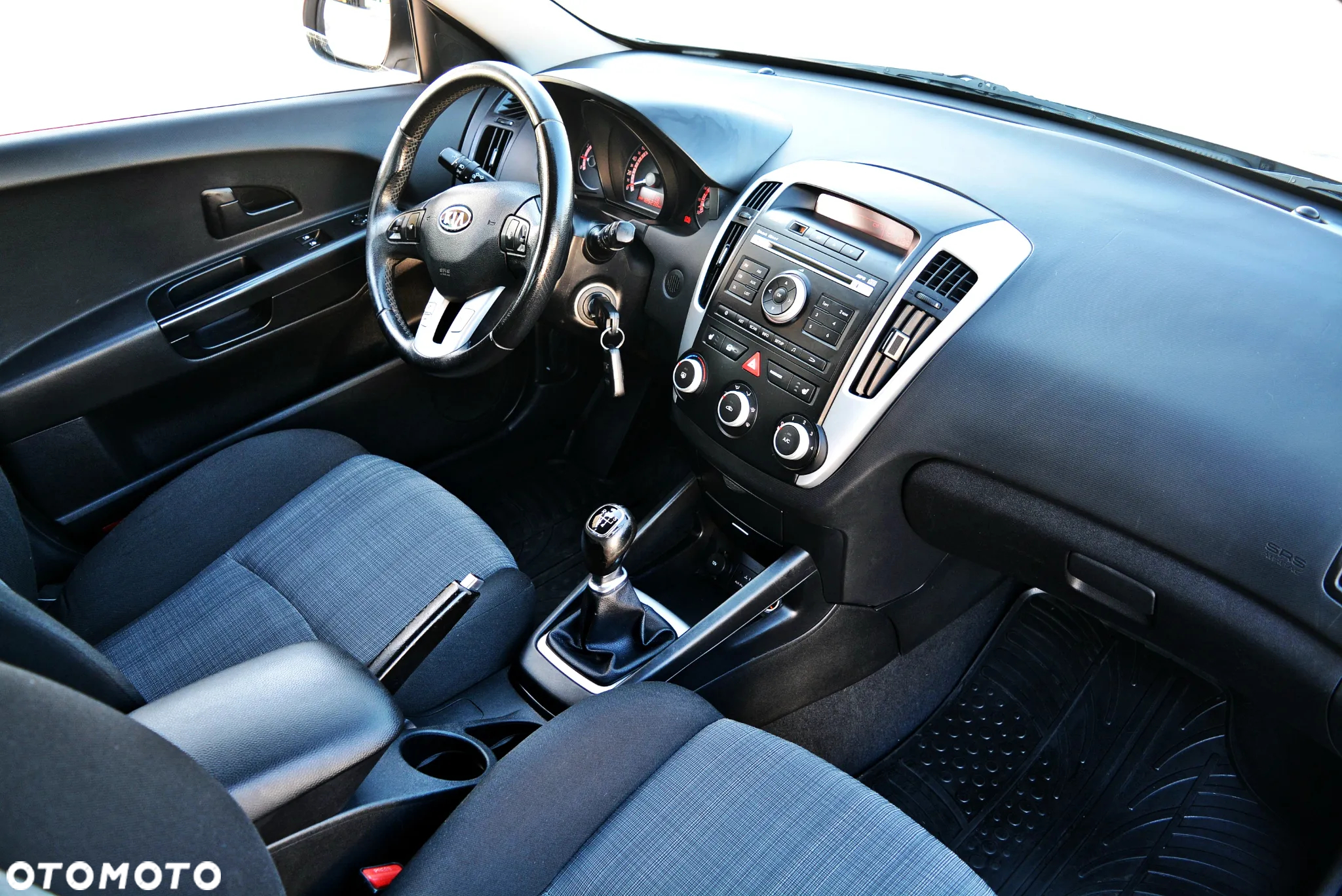 Kia Ceed 1.4 CVVT SW LX - 6