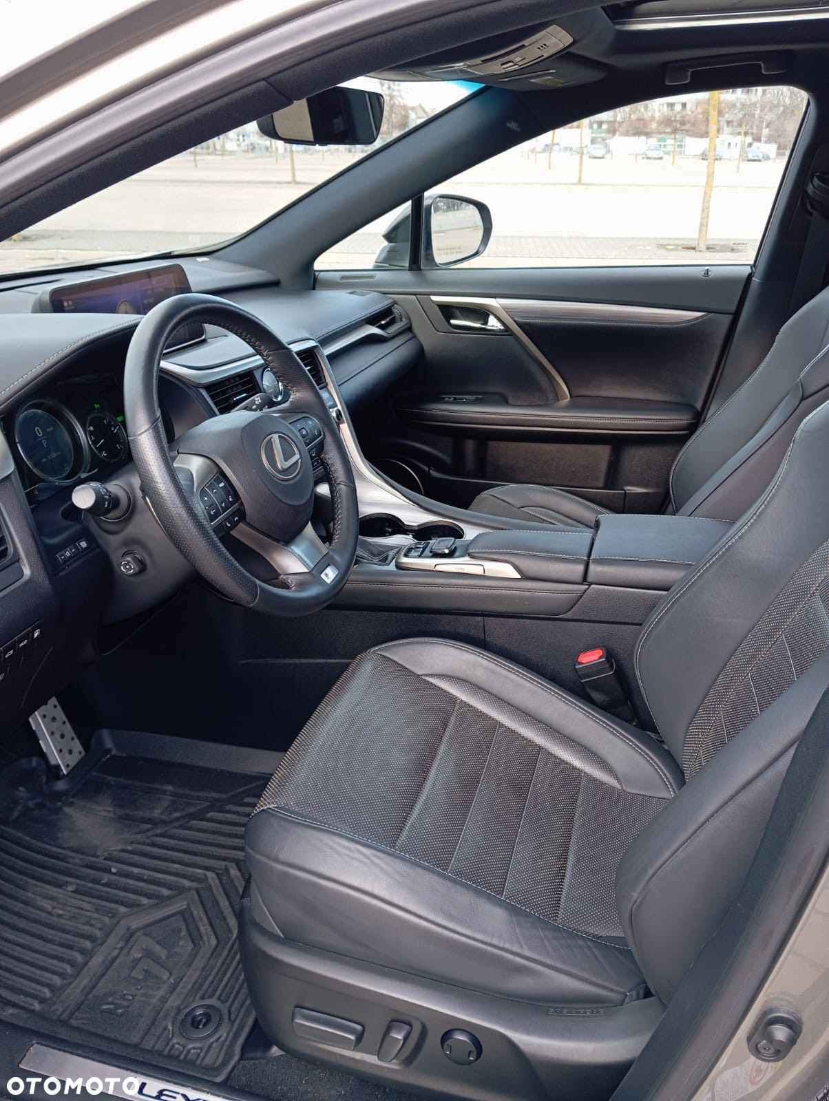 Lexus RX 450h Elite - 9