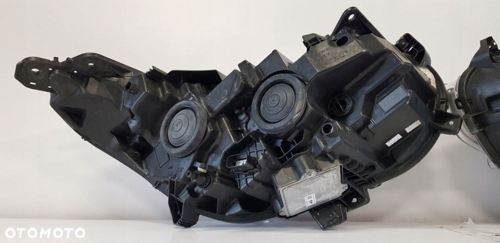 Lampa przód prawa lewa Ford S Max MK2 JASNA LED - 8