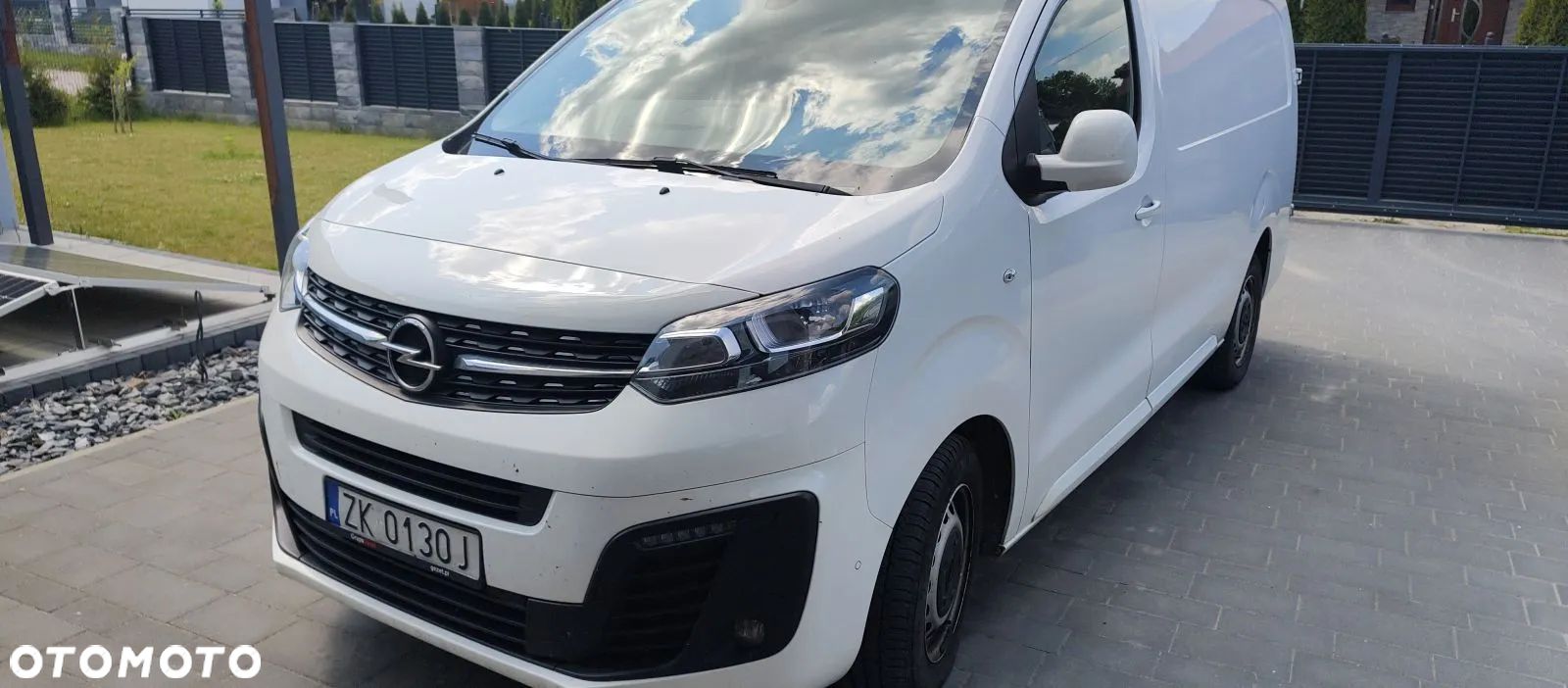 Opel Vivaro - 1