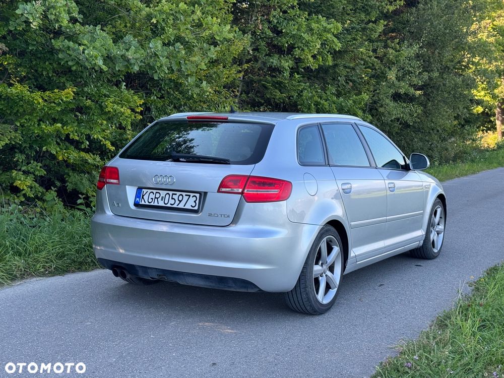 Audi A3 Sportback 2.0 TDI DPF S line Sportpaket (plus) - 11