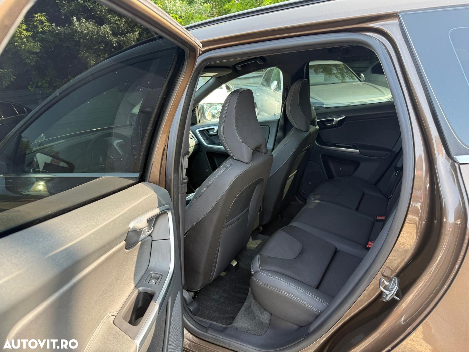 Volvo XC 60 - 22