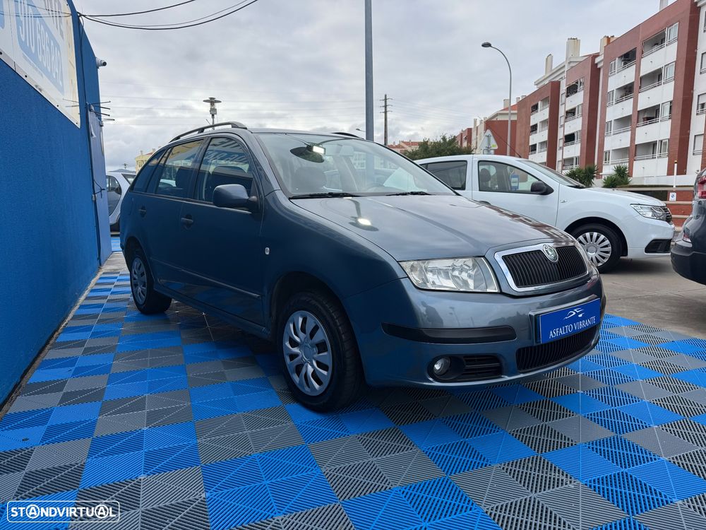 Skoda Fabia Break 1.2 Ambiente - 2