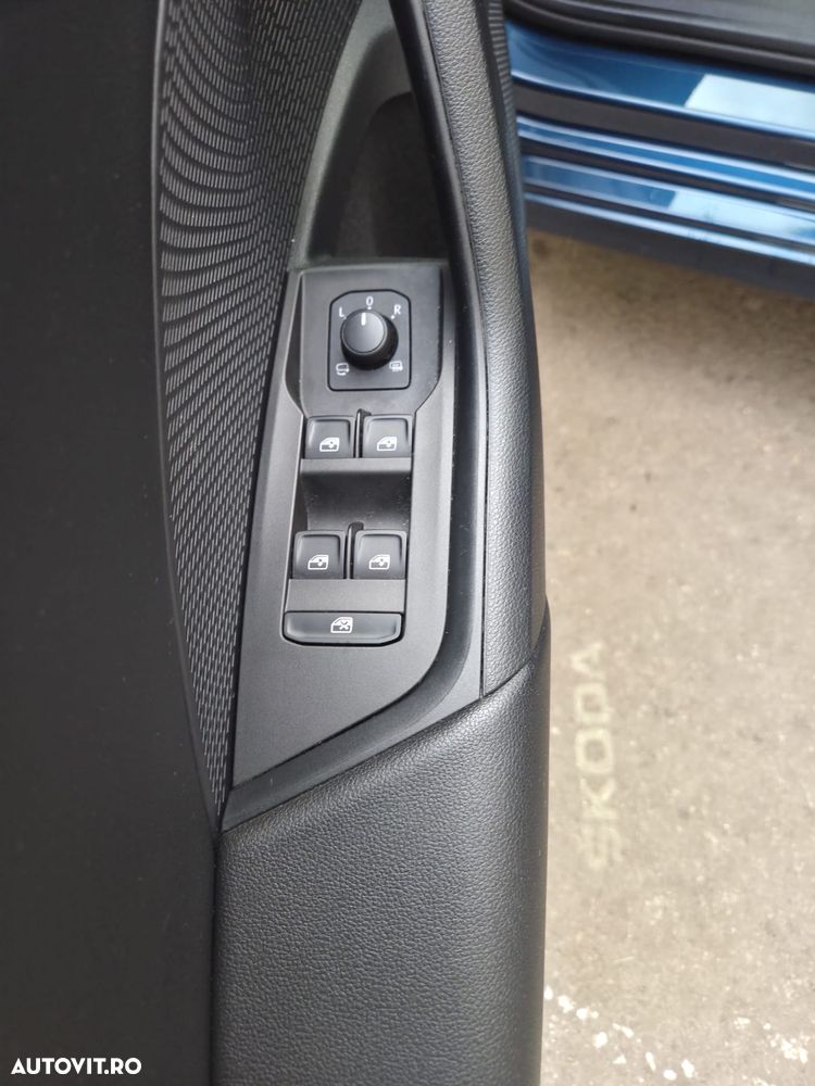 Skoda Octavia 1.5 TSI DSG MHEV Style - 9