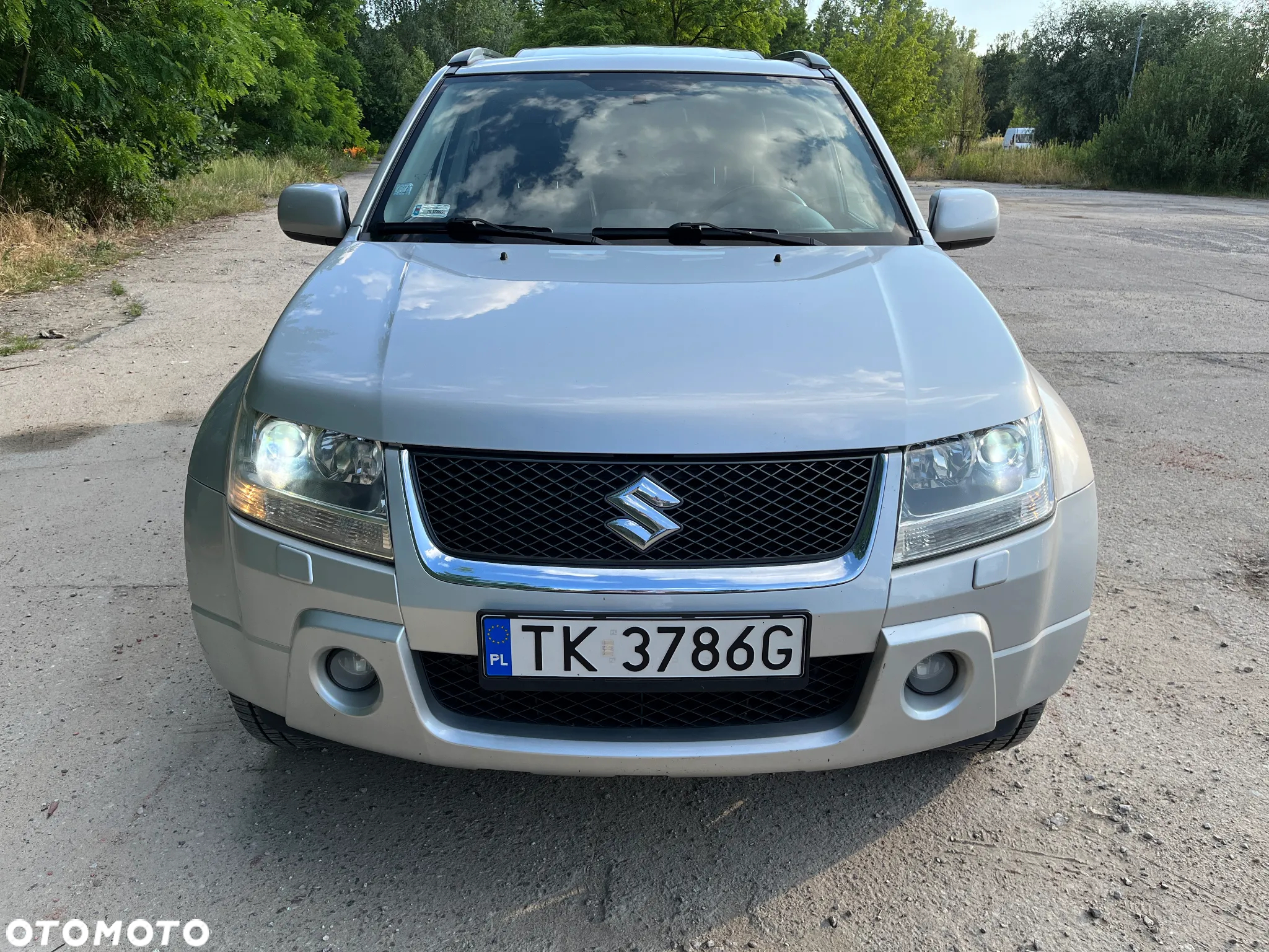Suzuki Grand Vitara 1.9 DDiS Premium EU5 - 4