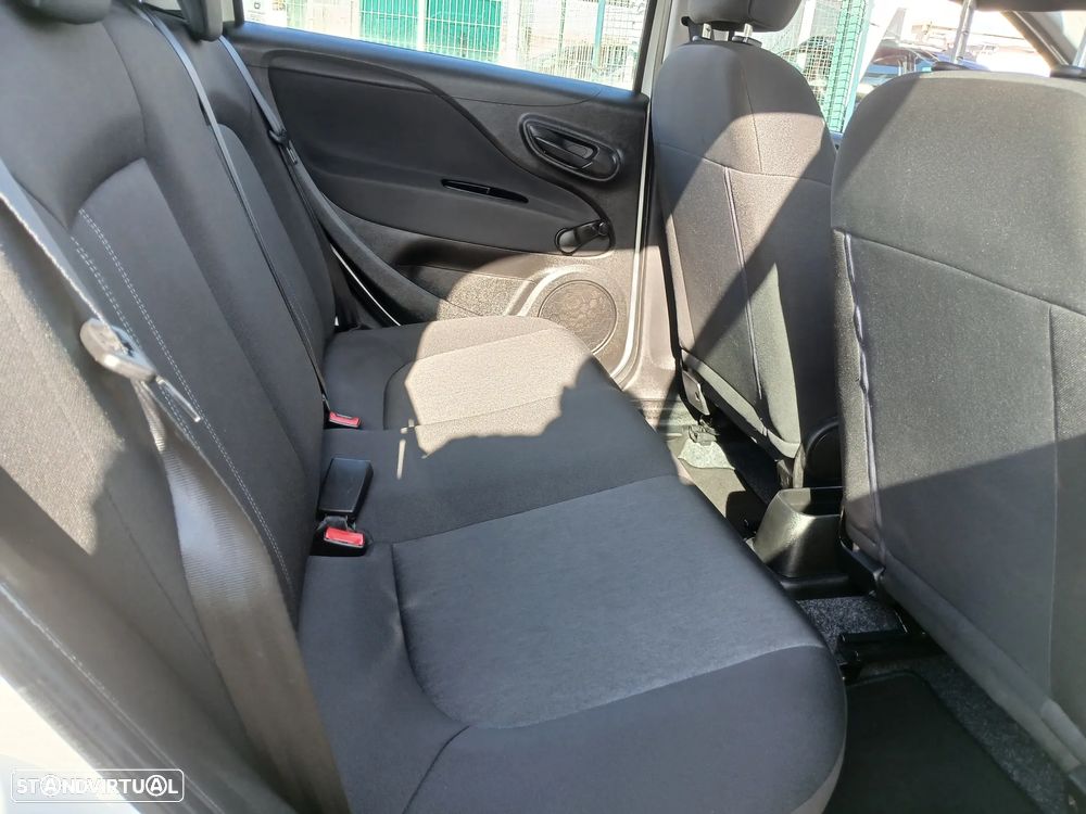 Fiat Punto 1.3 M-Jet Easy S&S - 20