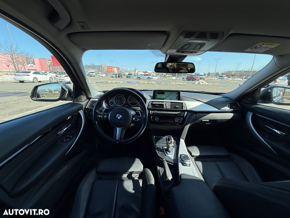 BMW Seria 3 330i xDrive AT Luxury Line - 22