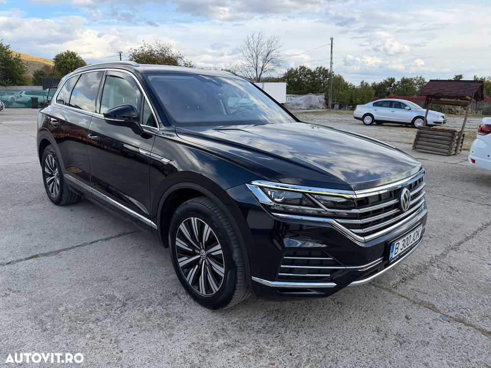 Volkswagen Touareg - 2