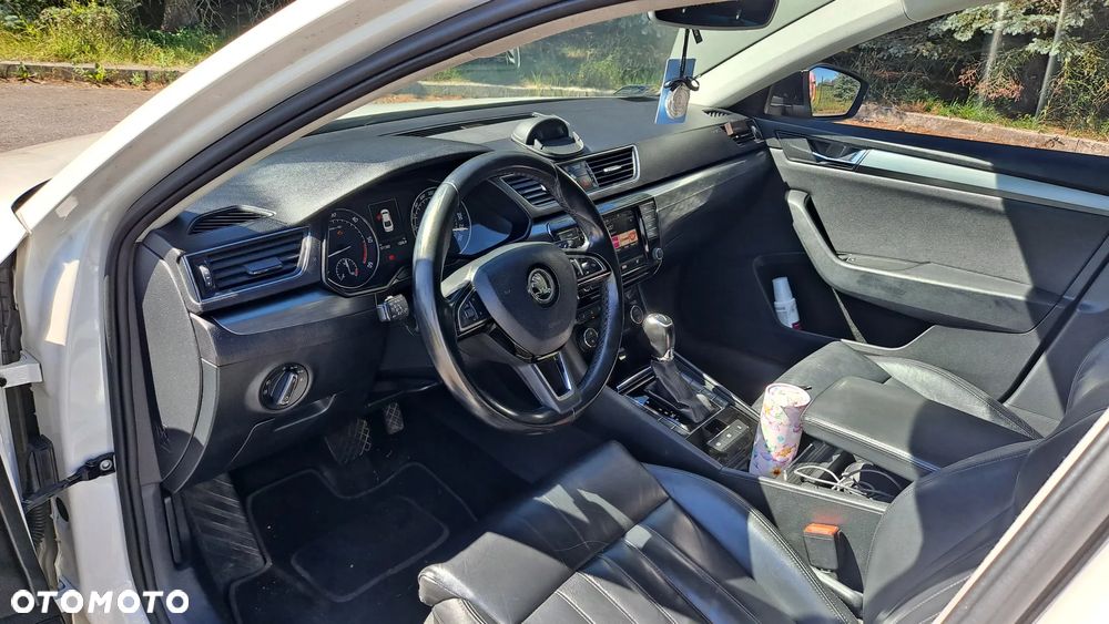 Skoda Superb 2.0 TDI Style DSG - 13