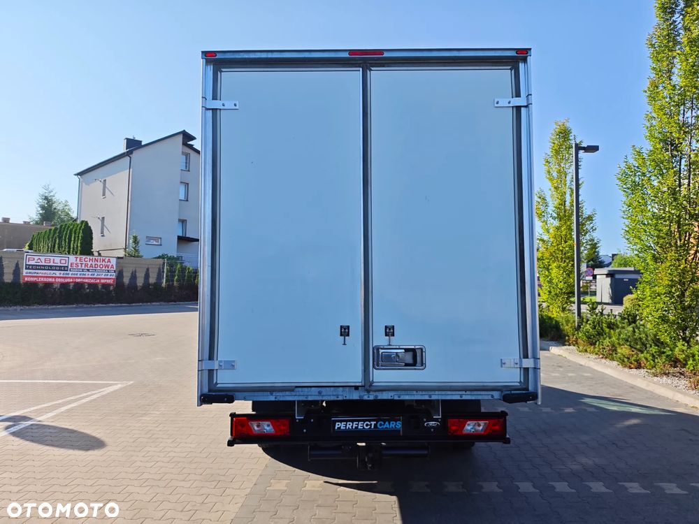 Ford Transit - 9