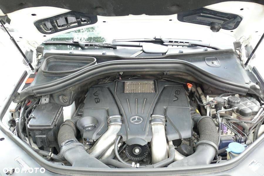 Mercedes-Benz GL 500 4-Matic - 23