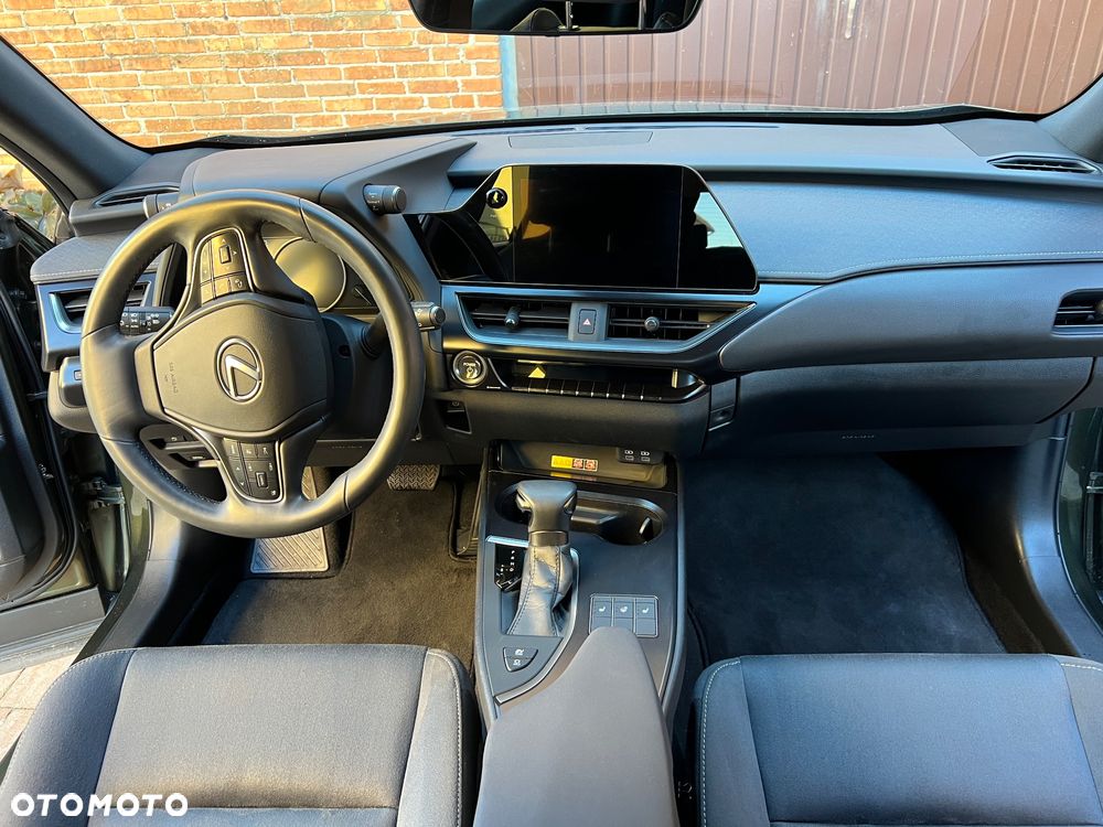 Lexus UX 250h GPF Business Edition 2WD - 27