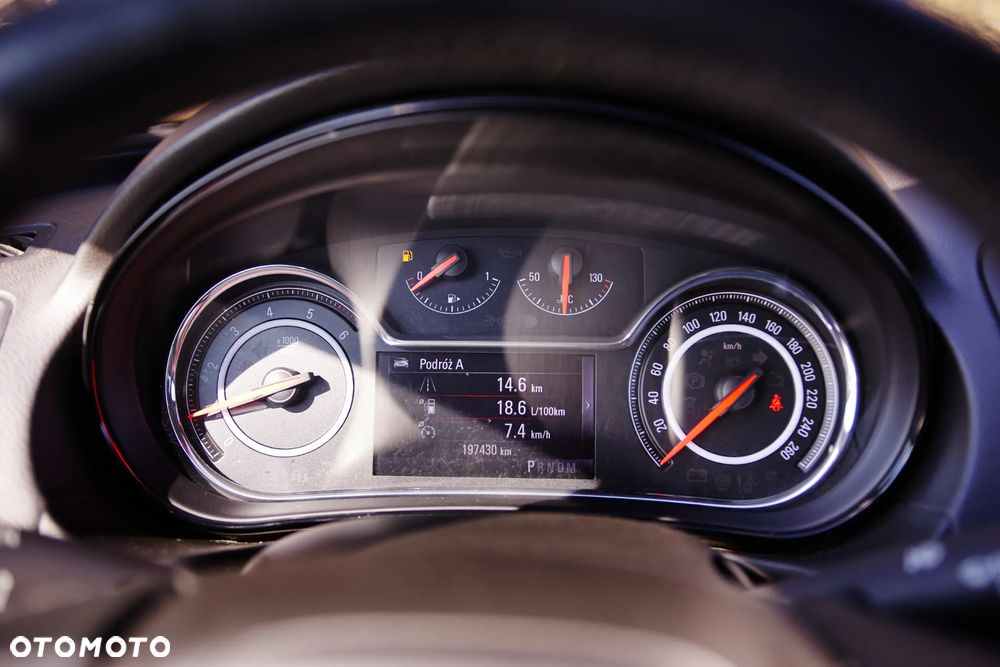 Opel Insignia 2.0 CDTI automatik Business Edition - 16