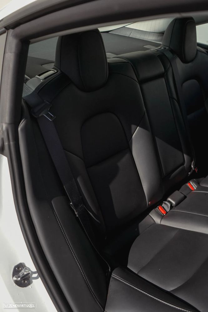 Tesla Model 3 Standard Range Plus RWD - 30