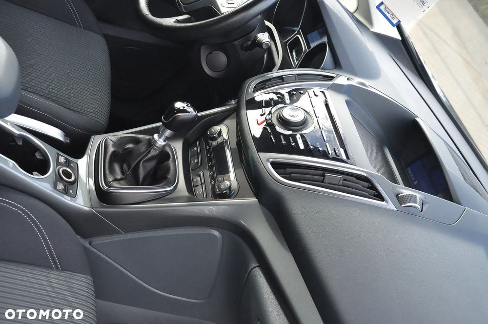 Ford Grand C-MAX 2.0 TDCi Titanium - 30