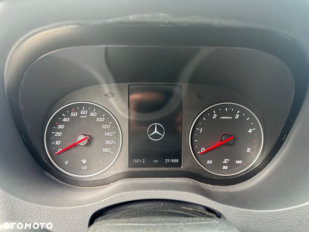 Mercedes-Benz Sprinter - 9
