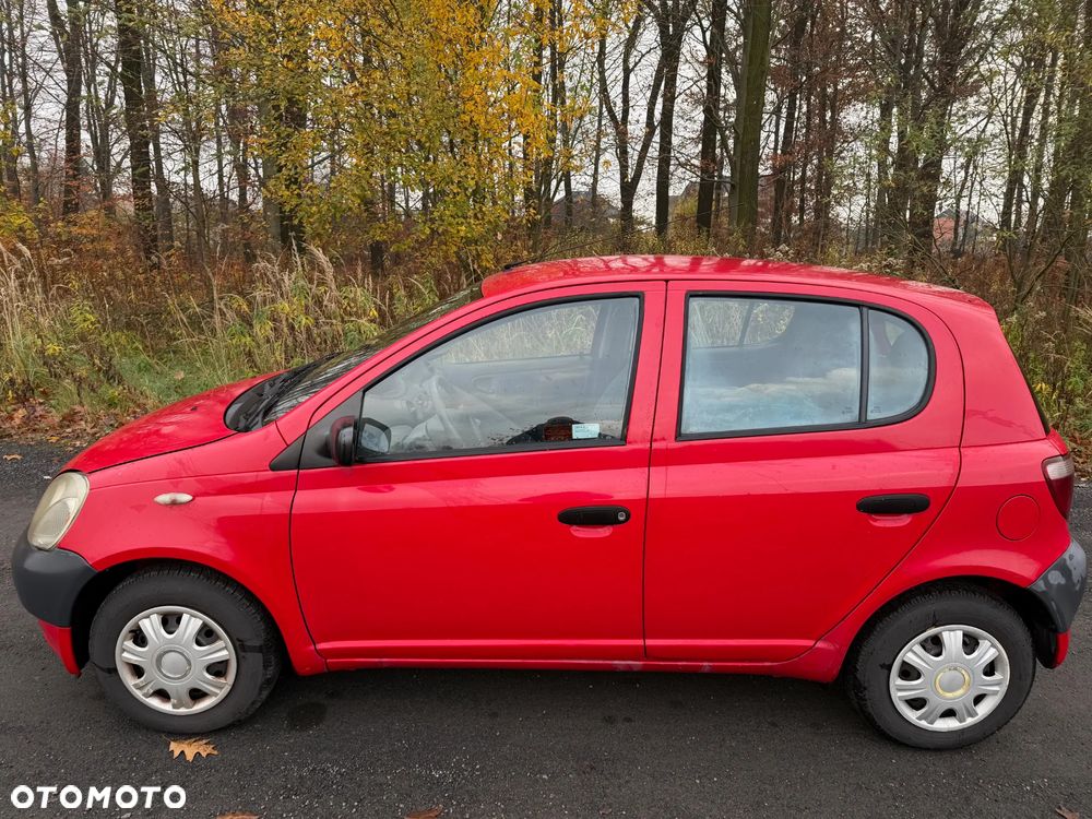 Toyota Yaris 1.0 Base - 5