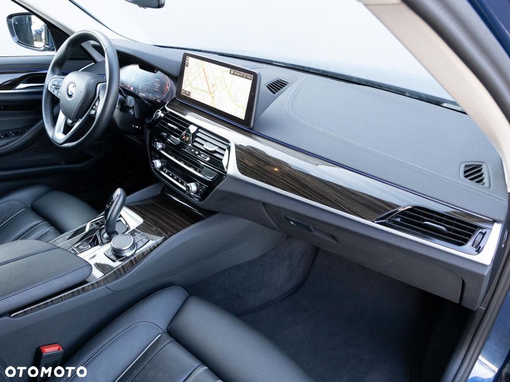 BMW Seria 5 - 12