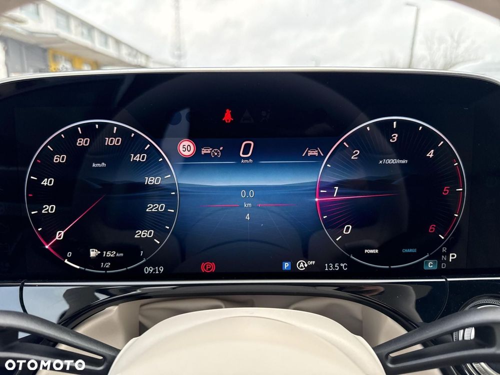 Mercedes-Benz Klasa E - 23