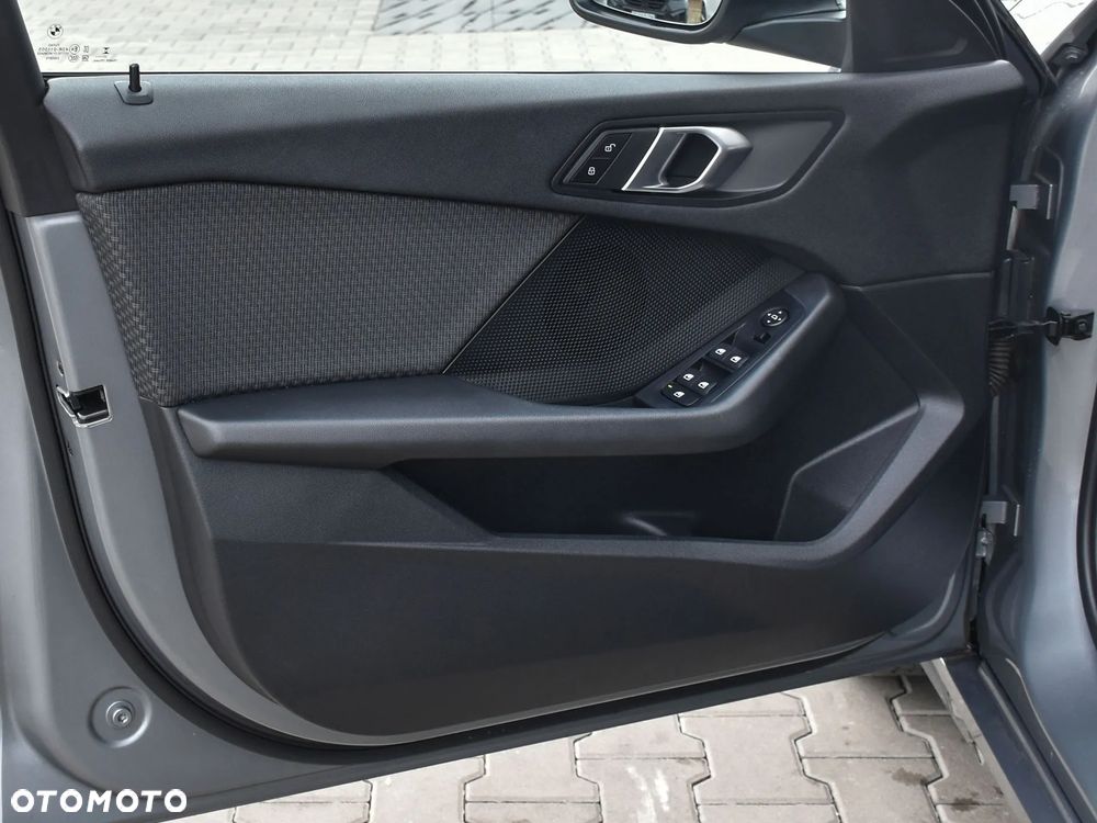 BMW Seria 1 118i Advantage - 15