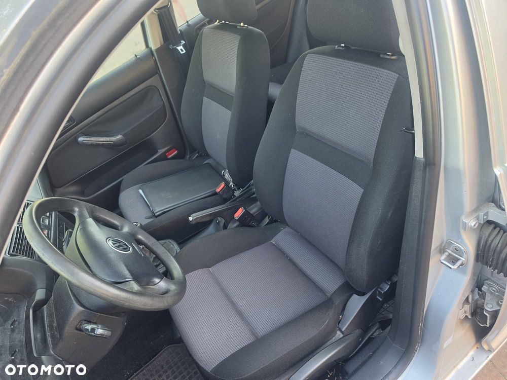 Volkswagen Golf - 3
