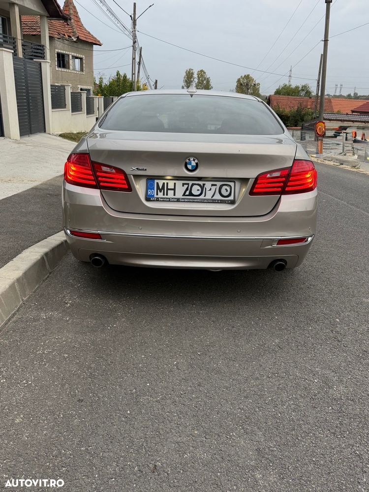 BMW Seria 5 535d xDrive Touring Sport-Aut. Luxury Line - 14