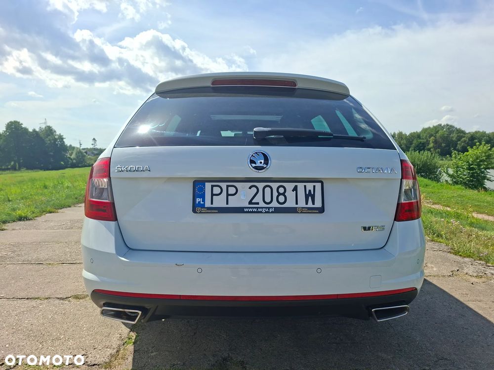 Skoda Octavia 2.0 TDI DSG RS - 5