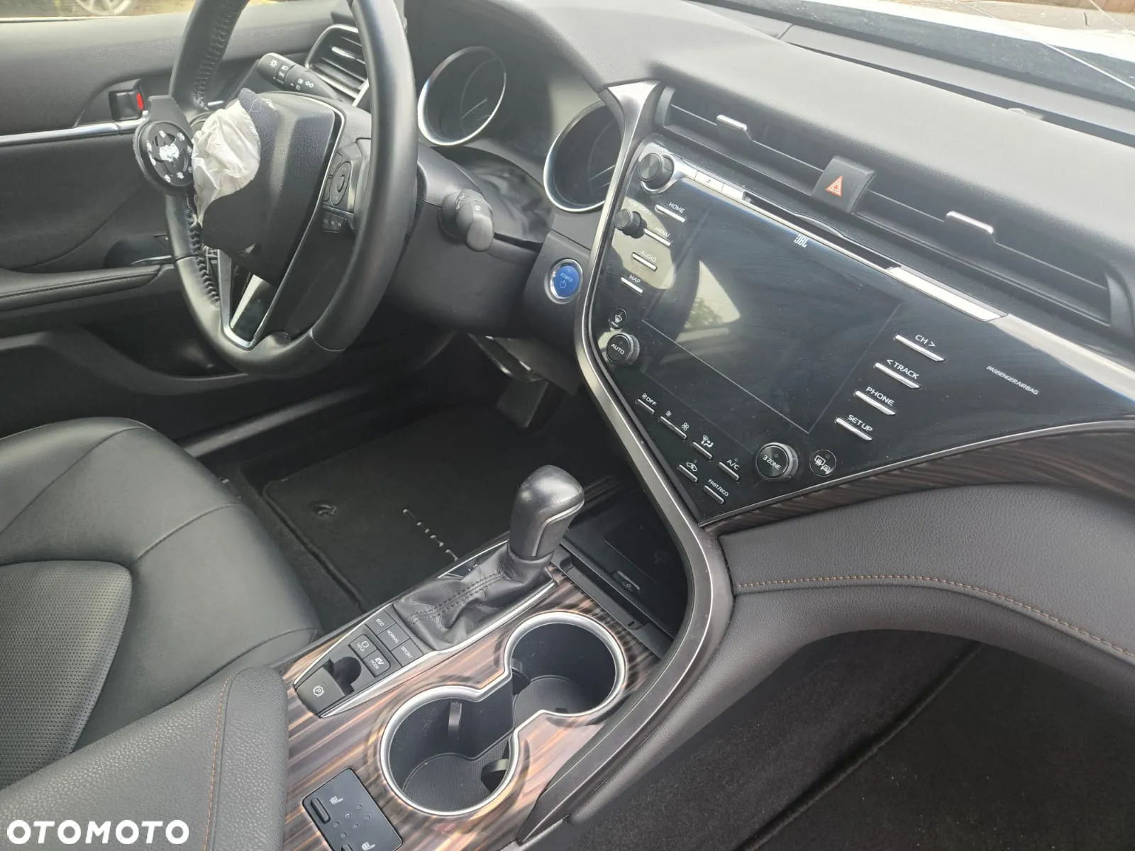 Toyota Camry 2.5 Hybrid Dynamic Force Executive e-CVT - 17