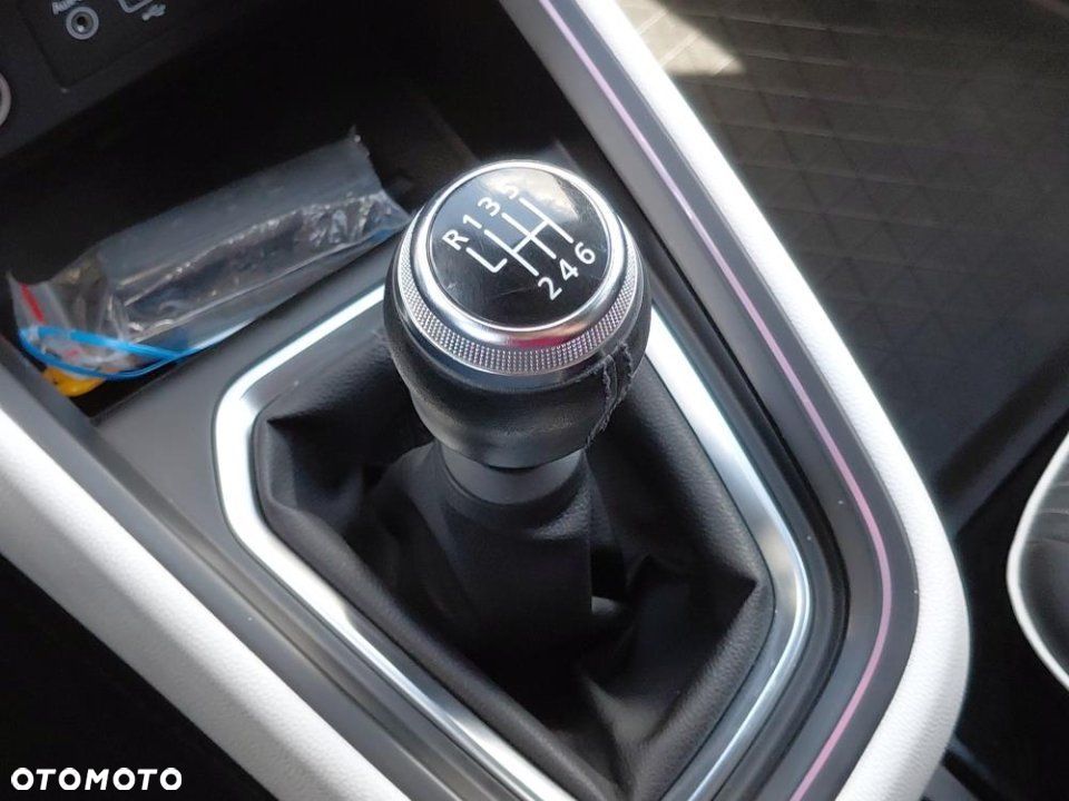 Renault Clio - 26