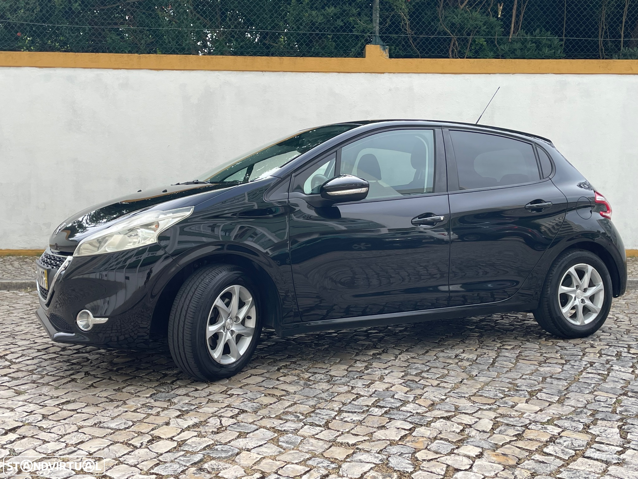 Peugeot 208 1.2 PureTech Access - 13