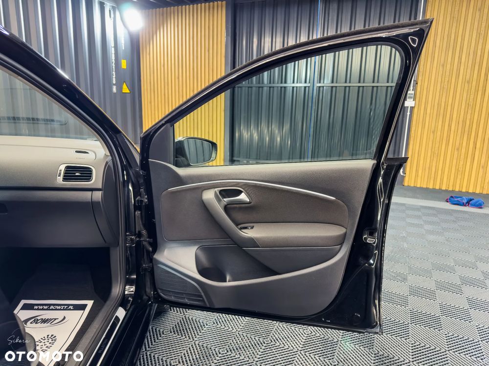 Volkswagen Polo - 15