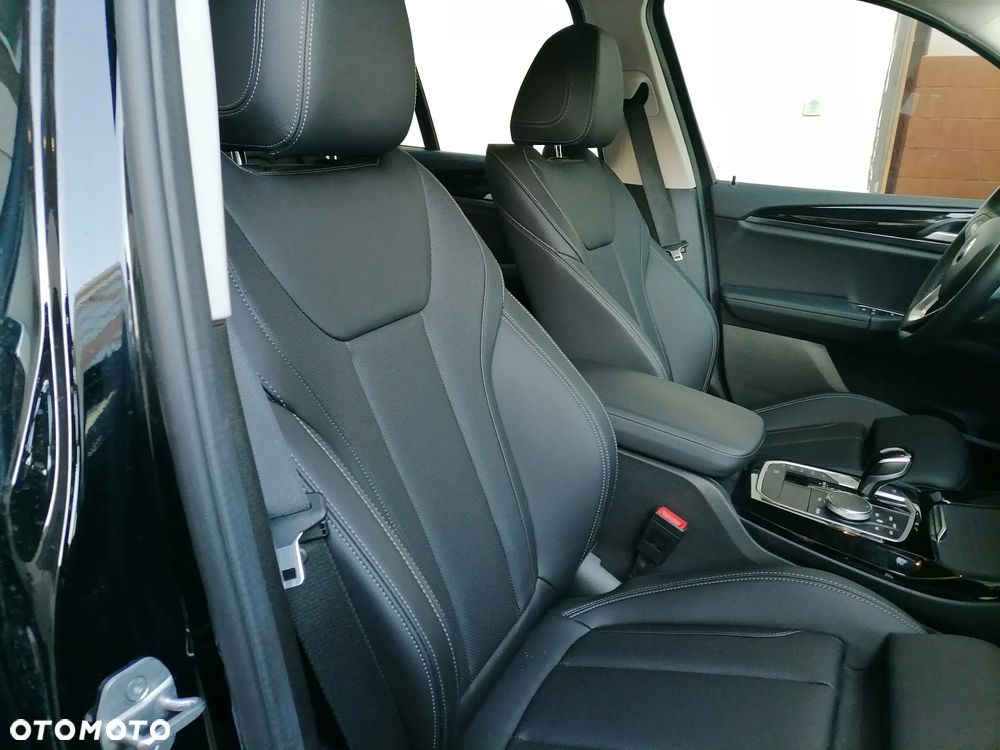 BMW X3 xDrive20i - 8