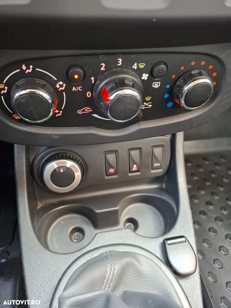 Dacia Duster 1.5 dCi 4x4 Laureate - 23