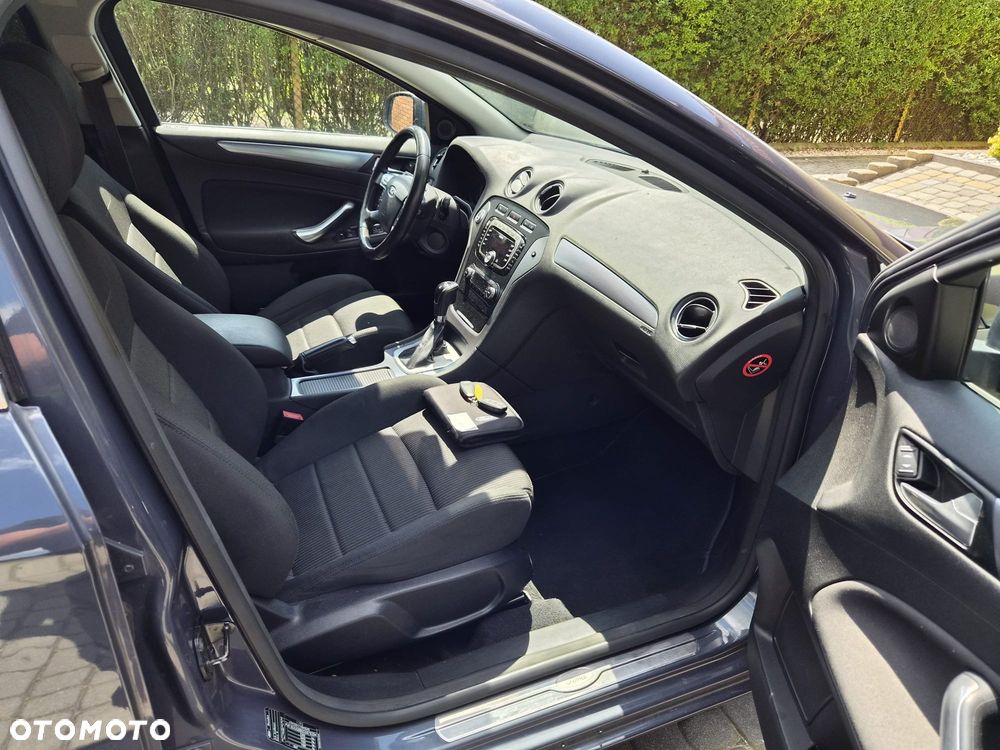 Ford Mondeo 2.0 T Ghia MPS6 - 10
