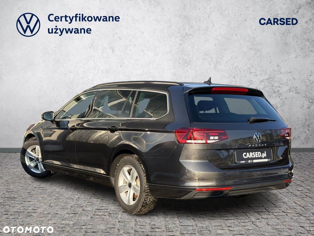 Volkswagen Passat - 5