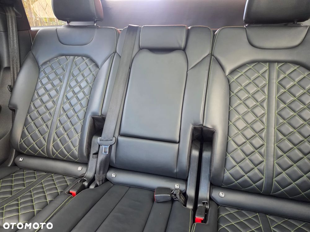 Audi Q7 - 17