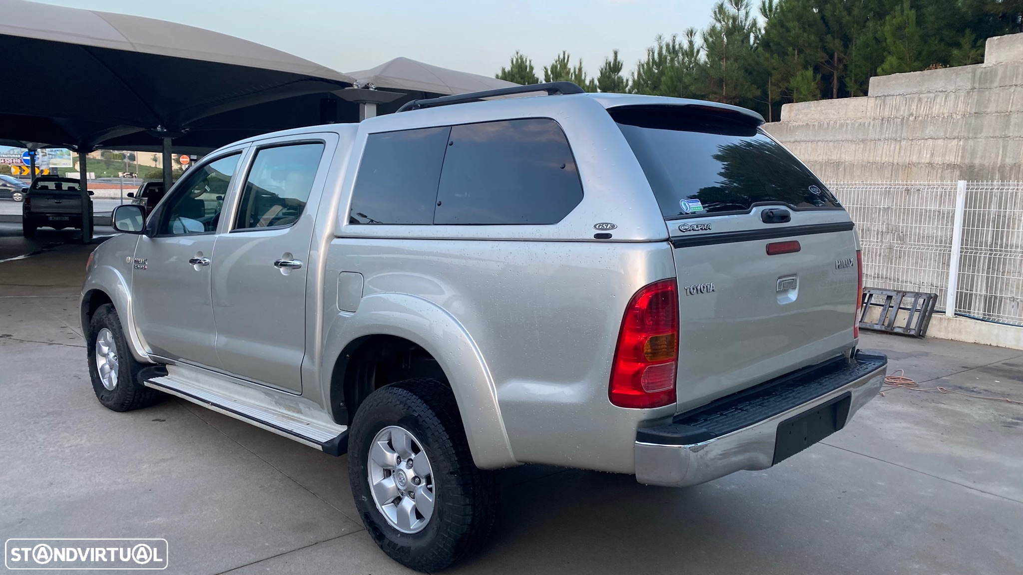 Toyota Hilux 3.0 D-4D 4WD CD Tracker CA - 8
