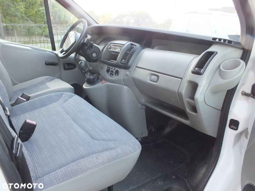 Renault Trafic - 6