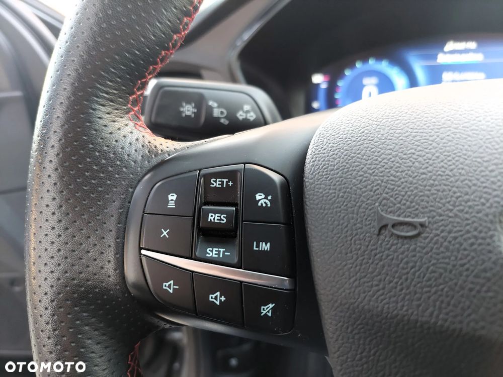 Ford Kuga 2.0 TDCi FWD ST-Line - 21