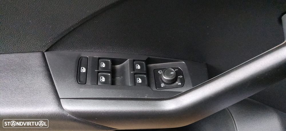 VW T-Cross 1.0 TSI - 23