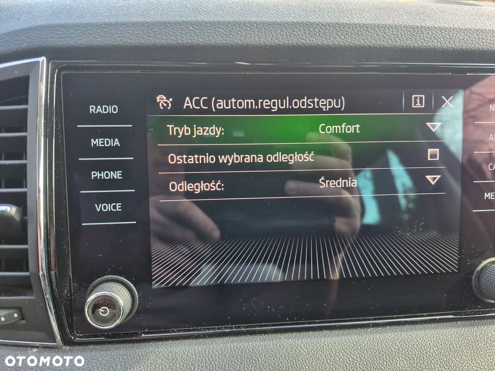 Skoda Karoq 1.5 TSI ACT Style DSG - 8