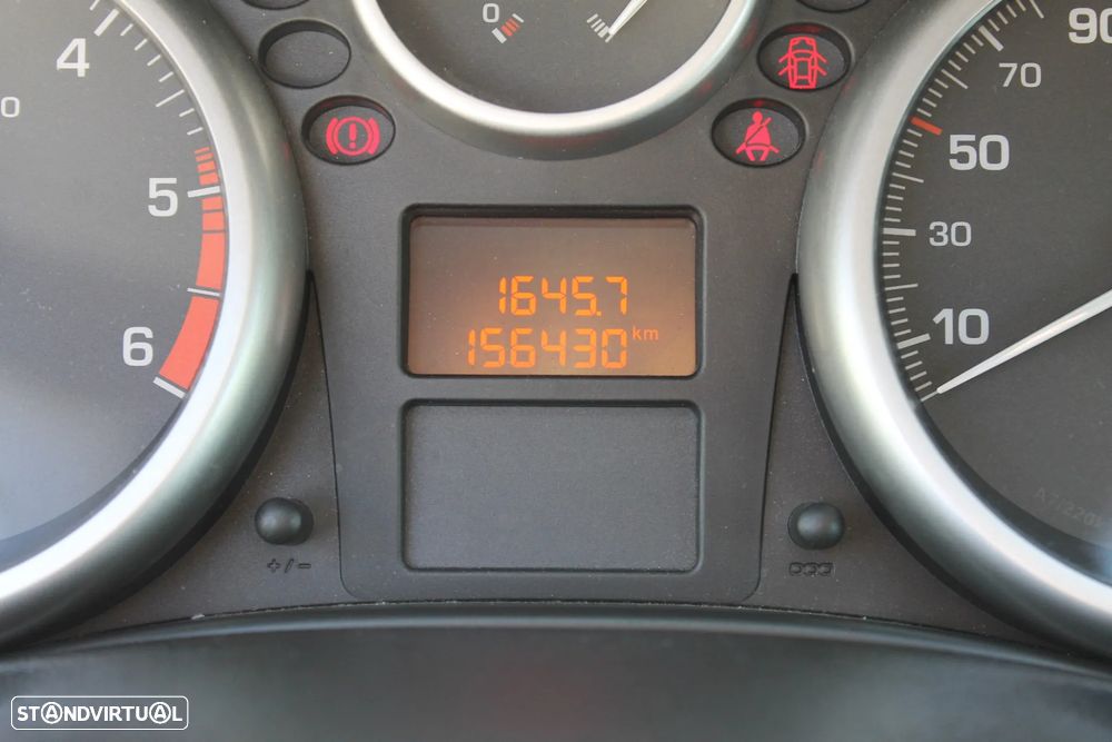 Peugeot 207 1.4HDI - 23