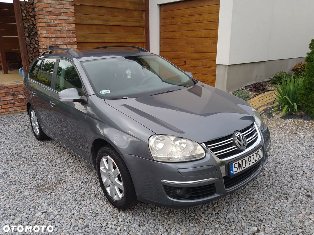 Volkswagen Golf - 2