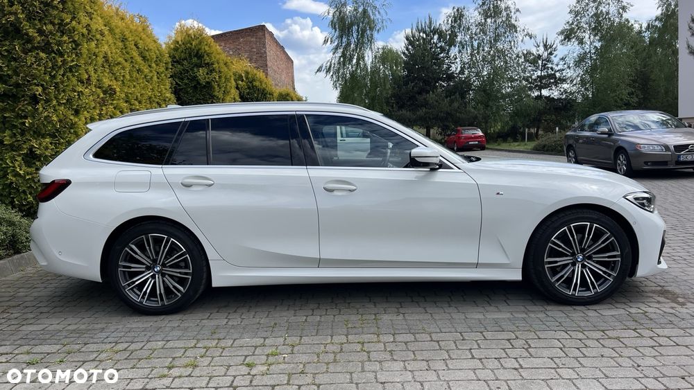 BMW Seria 3 320d xDrive M Sport - 4